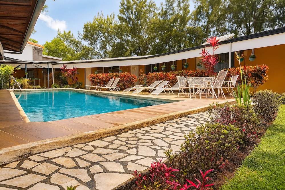 

Roma - San Jose - Hotel Puerta del Sol - San Jose Airport