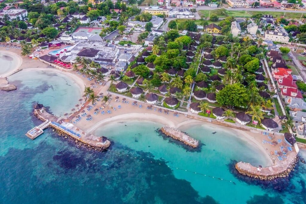 

Bari - Runaway Bay - Grand Muthu Caribbean Club Runaway Bay