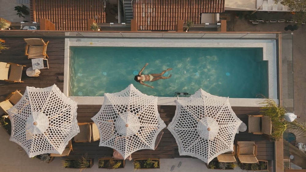 

Palermo - Himarë - Saint Nicolas Hotel