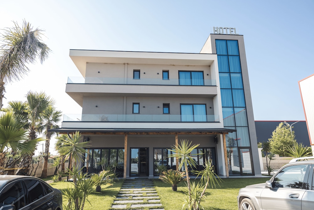 

Trieste - Costa albanese - Hotel Siel