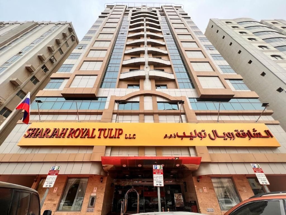

Pisa - Dubai - Belvilla Royal Tulip Sharjah Aparthotel