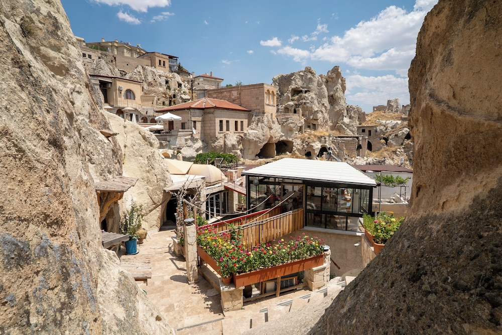

Milano - Nevsehir - Cappadocia Ennar Cave Swimming Pool Hot & SPA
