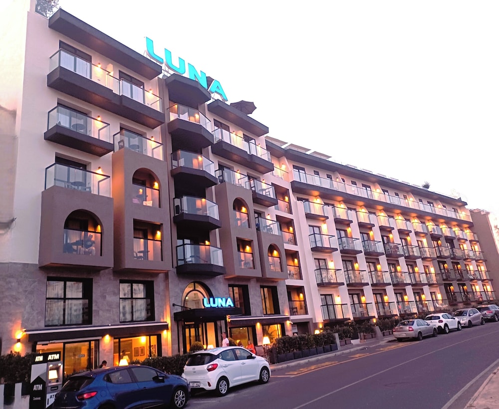 

Pisa - St Paul's Bay - Luna Holiday Complex