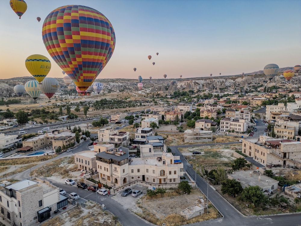 

Milano - Göreme - Unique Cappadocia Palace