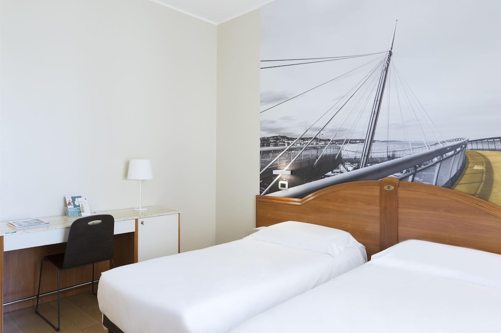 

Roma - Costa Abruzzo, Mare Italia - B&B Hotel Pescara