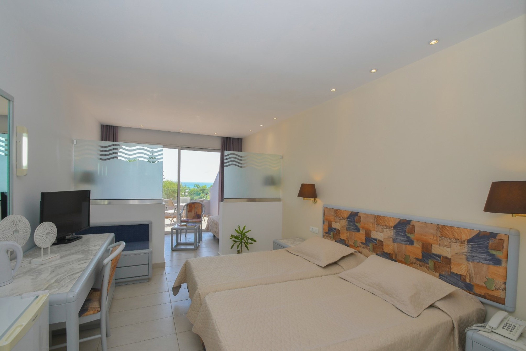 Camera, familiare, vista sul mare
