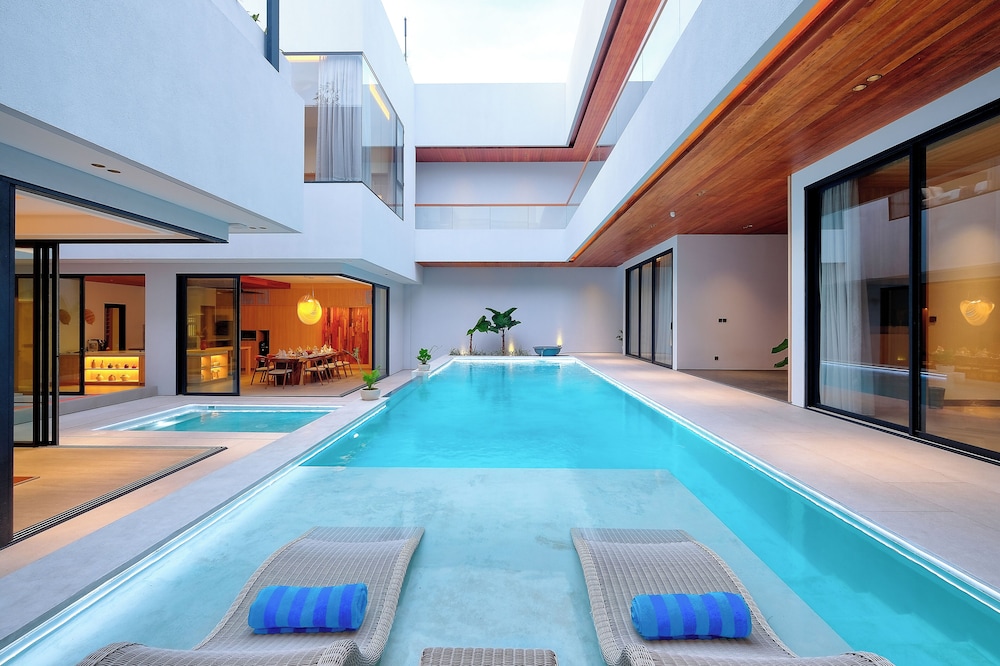 

Bari - Jimbaran - Bali - Villa Brandon by Nakula