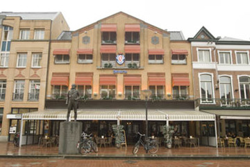 

Napoli - Eindhoven - Queen Hotel