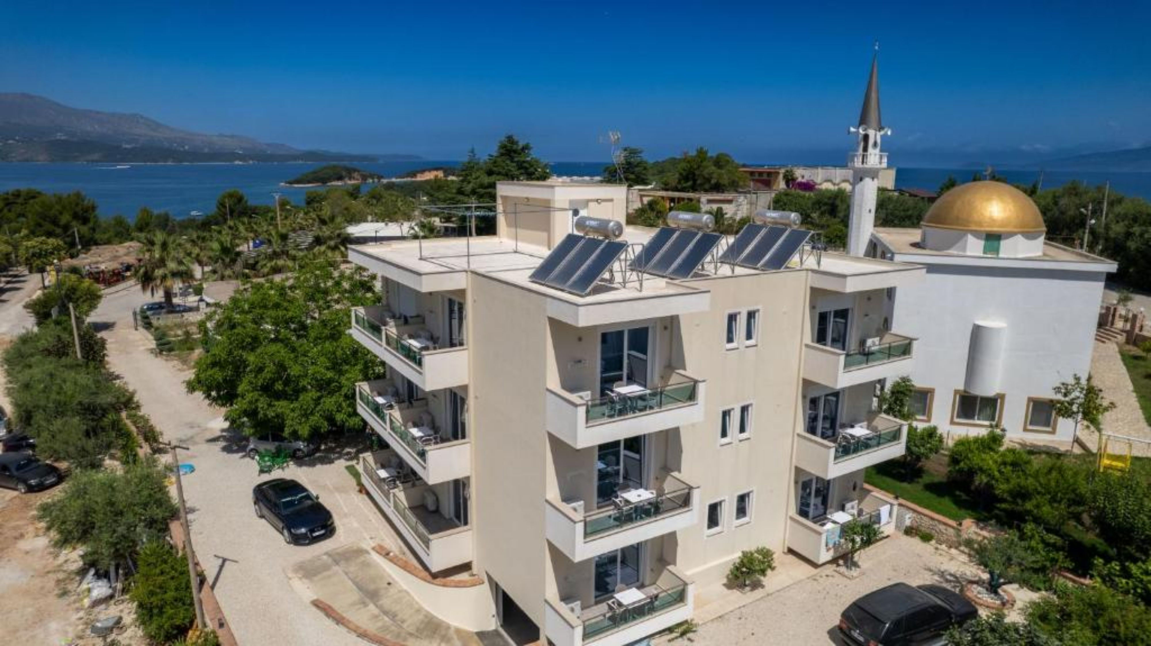 

Bari - Ksamil - Golden Hotel