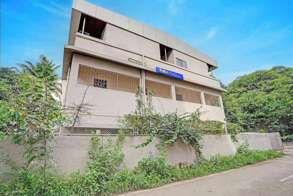 

Milano - Pune - Fabhotel Aj Residency Airport Stay