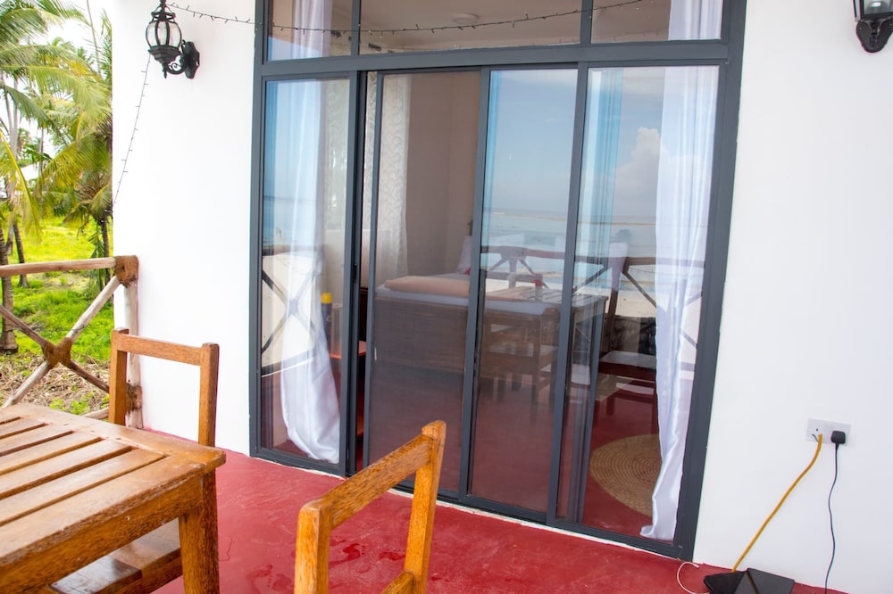 

Milano - Matemwe - Mambo Villa