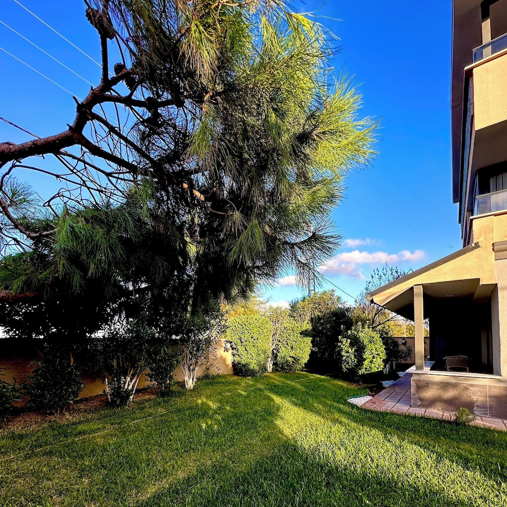 Milano - Istanbul, New Airport - Villa Siesta Hotel Istanbul Airport