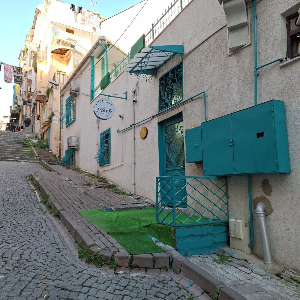 

Cagliari - Istanbul - Old City Pansiyon
