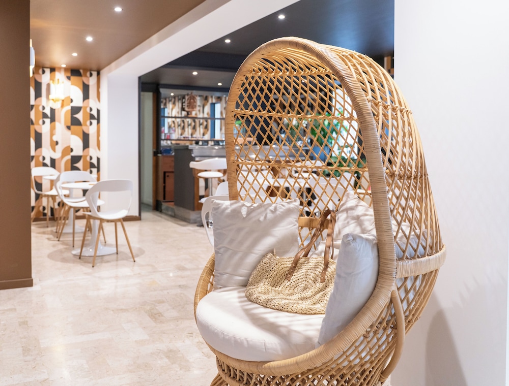 

Bari - Nizza - Hôtel Comté de Nice