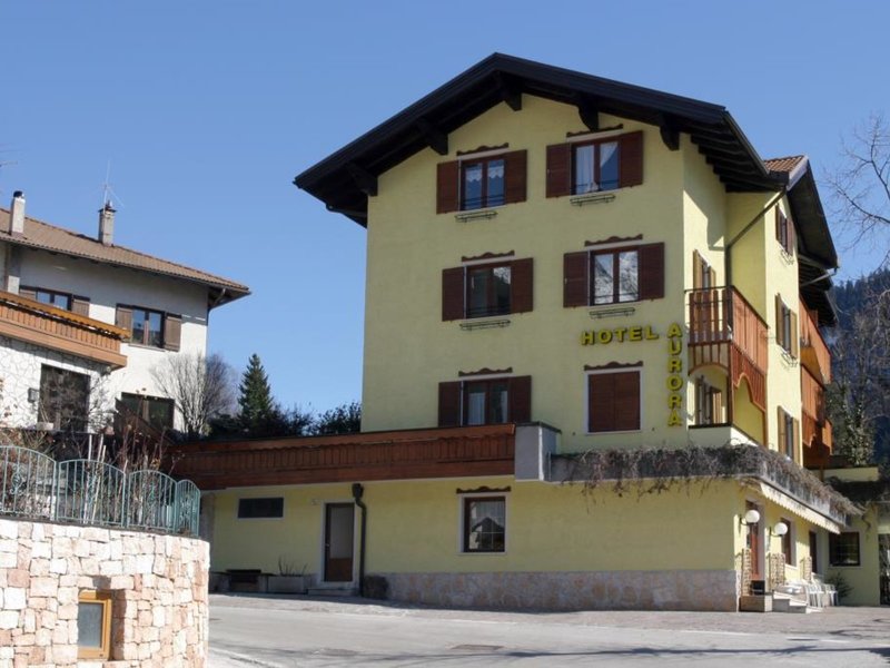 

Milano - Andalo - Hotel Aurora