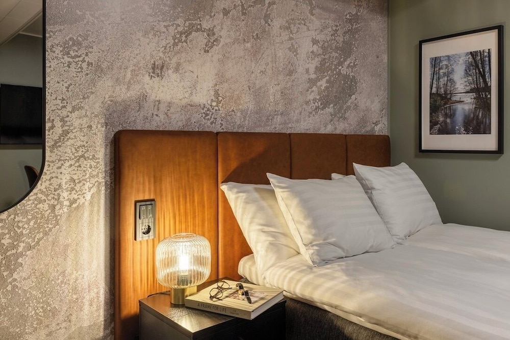Hotel H28