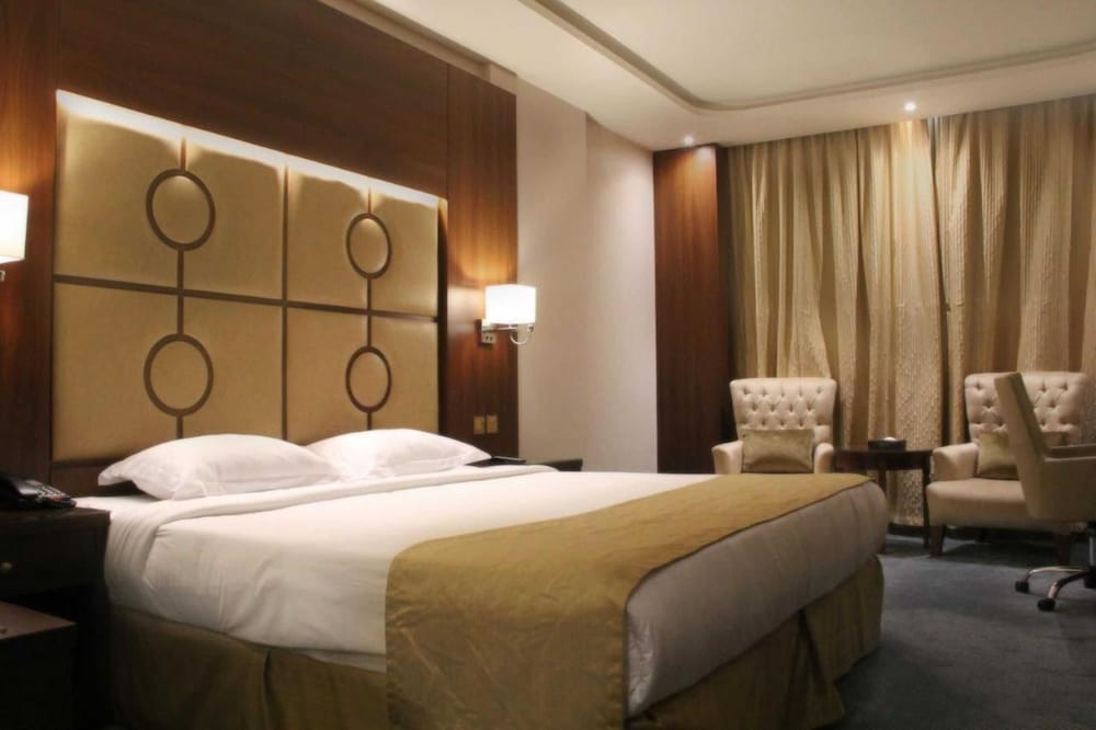 

Roma - Jeddah - Belvilla Alhamra Vivid Plaza Hotel