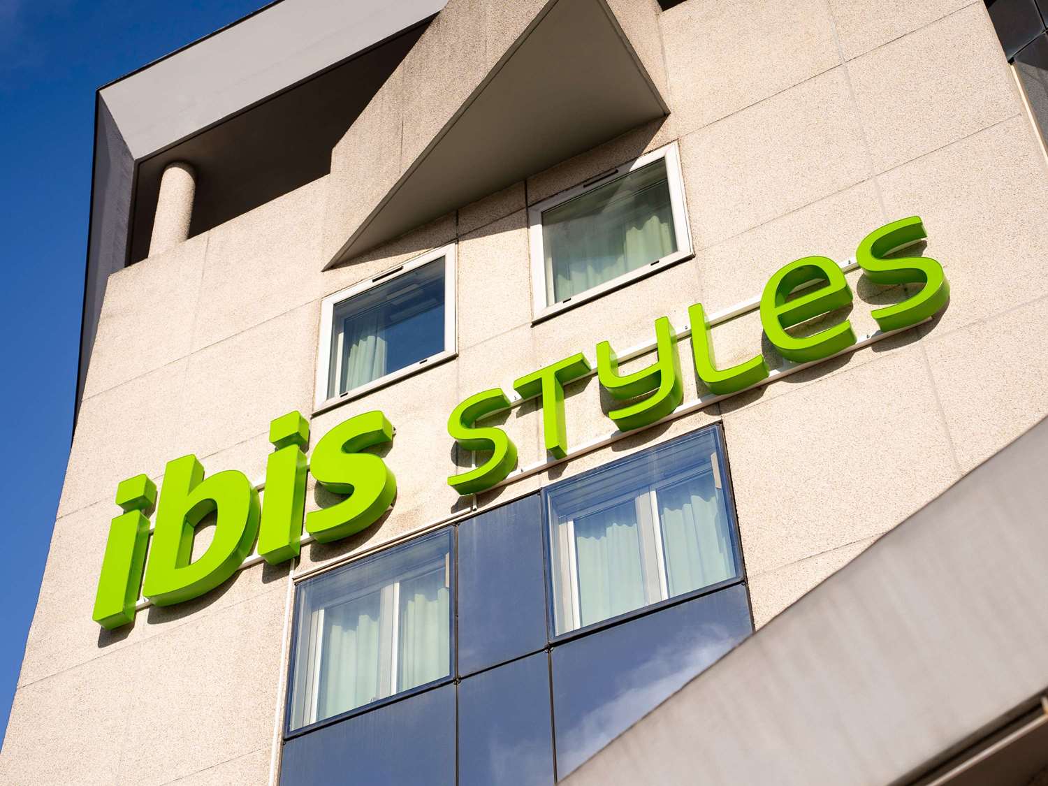 

Roma - Massy - ibis Styles Chatenay Malabry Paris Sud