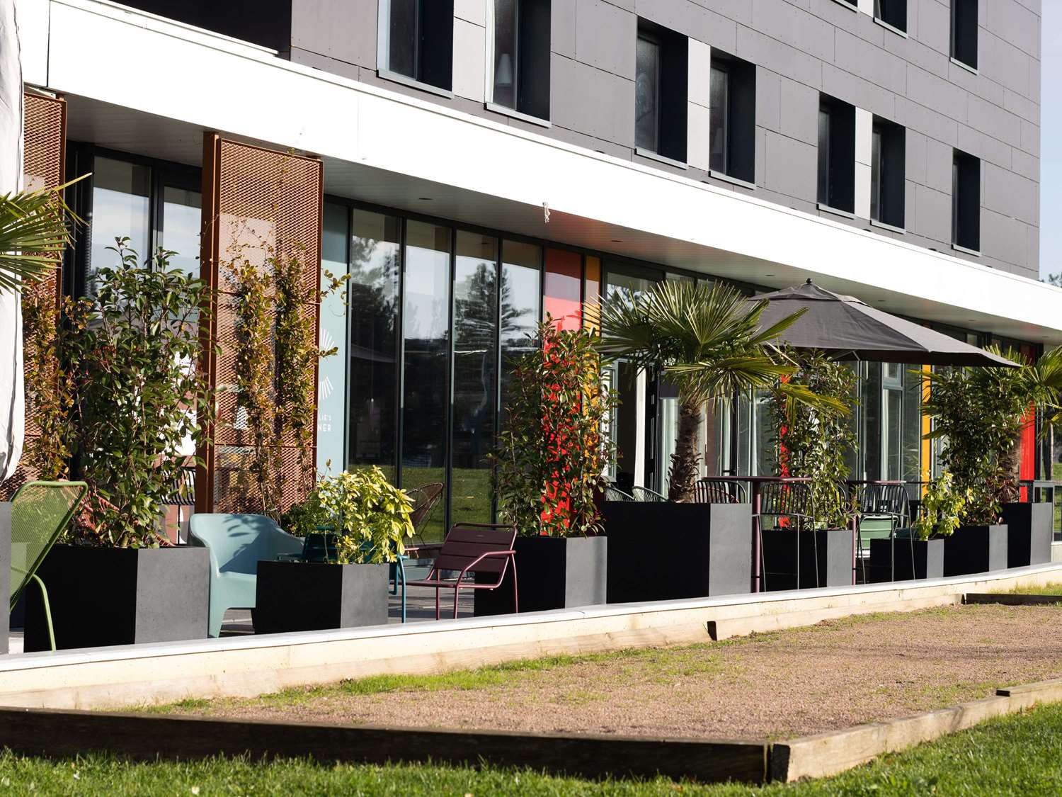 

Genova - Paris Charles de Gaulle - ibis Gonesse Le Bourget