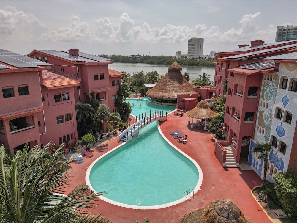 

Roma - Cancun - Nílu Cancun Zona Hotelera by Selina