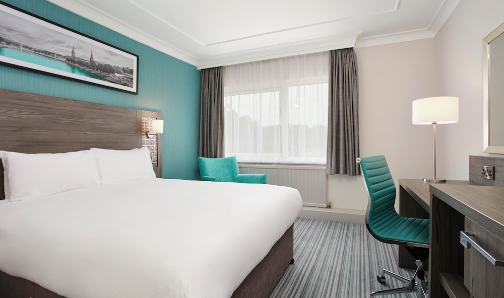

Palermo - Inverness - Leonardo Hotel Inverness