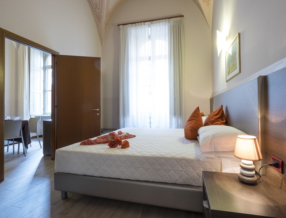 

Milano - Alba - Residence Caffé Savona