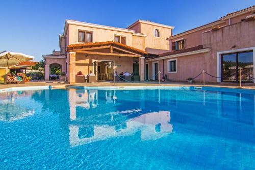 

Lamezia Terme - Arbatax - Hotel La Perla