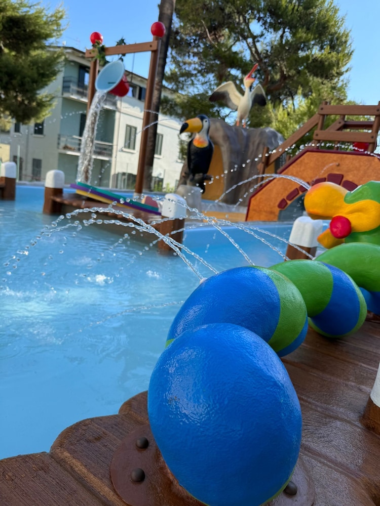 

Milano - San Benedetto del Tronto - Hotel Relax Family & Spa