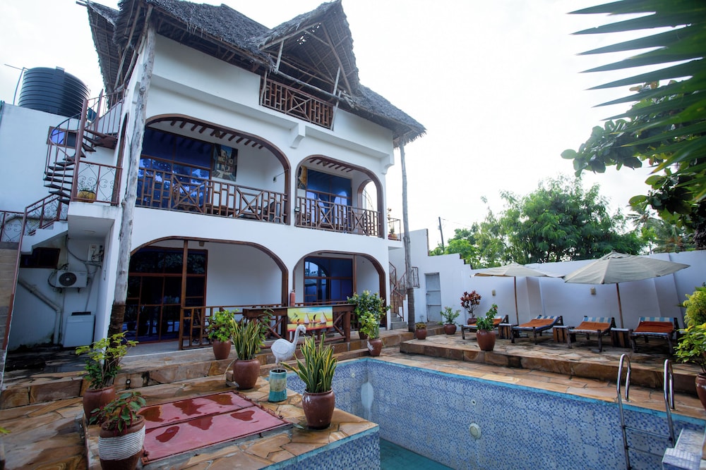 

Bologna - Zanzibar, Tanzania, Oceano Indiano - Utulivu Bungalow