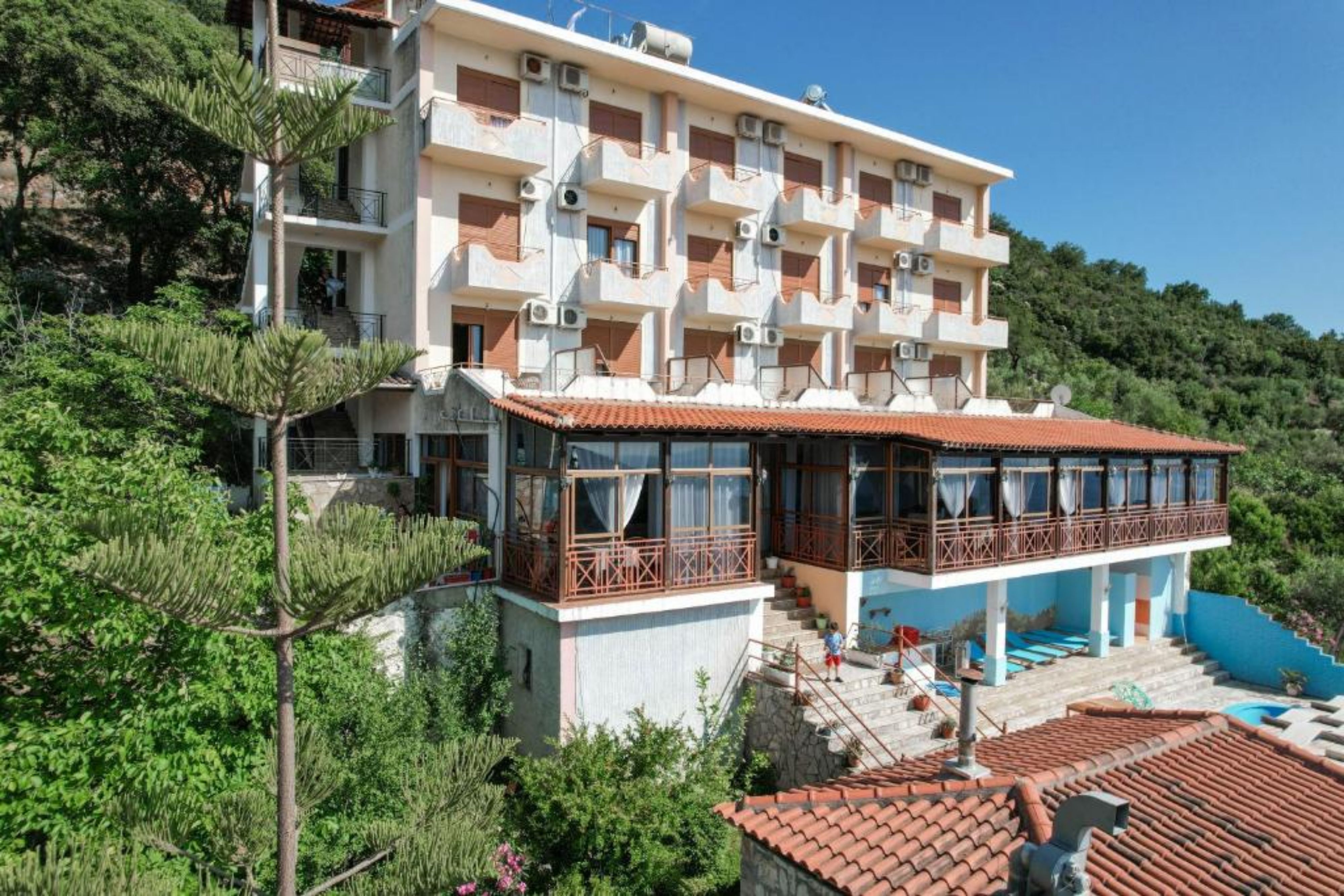 

Verona - Himarë - Hotel Panorama
