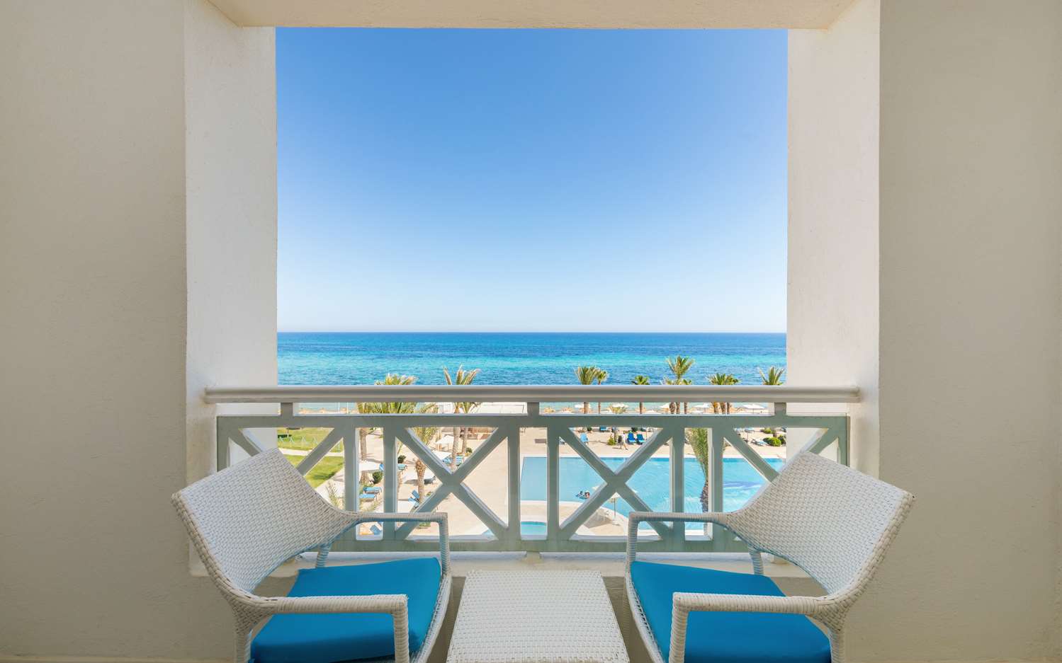 Premium camera con balcone e vista mare