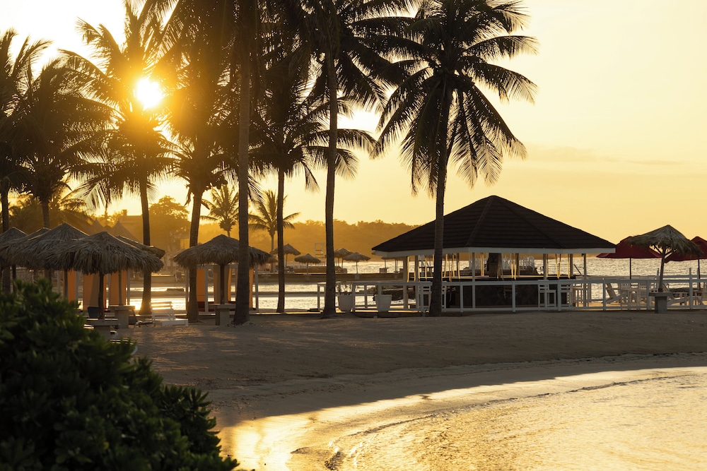 

Verona - Runaway Bay - Grand Muthu Runaway Bay Club Caribbean
