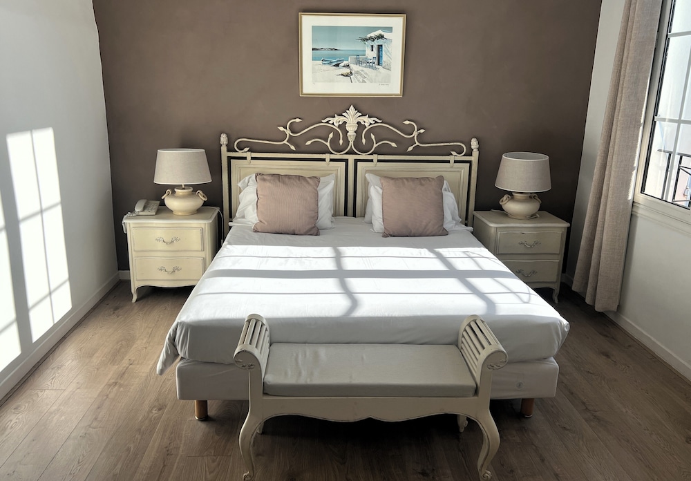 

Milano - Antibes - Juan Les Pins - Hôtel Beau Site - Cap d'Antibes