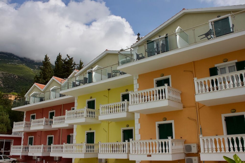 Bologna - Skala-Cefalonia - Agios Gerasimos Studios