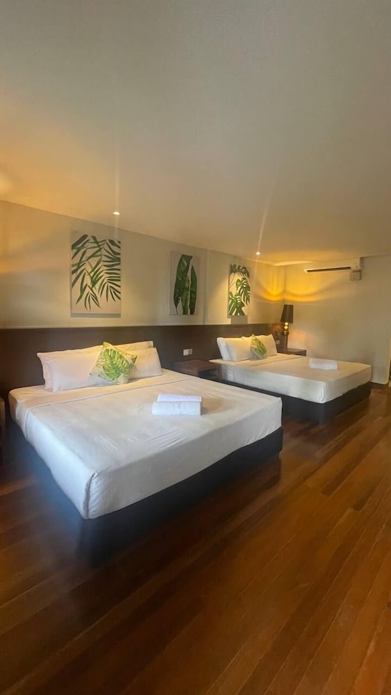 Perhentian Islands - Perhentian Arwana Resort - BlueStar