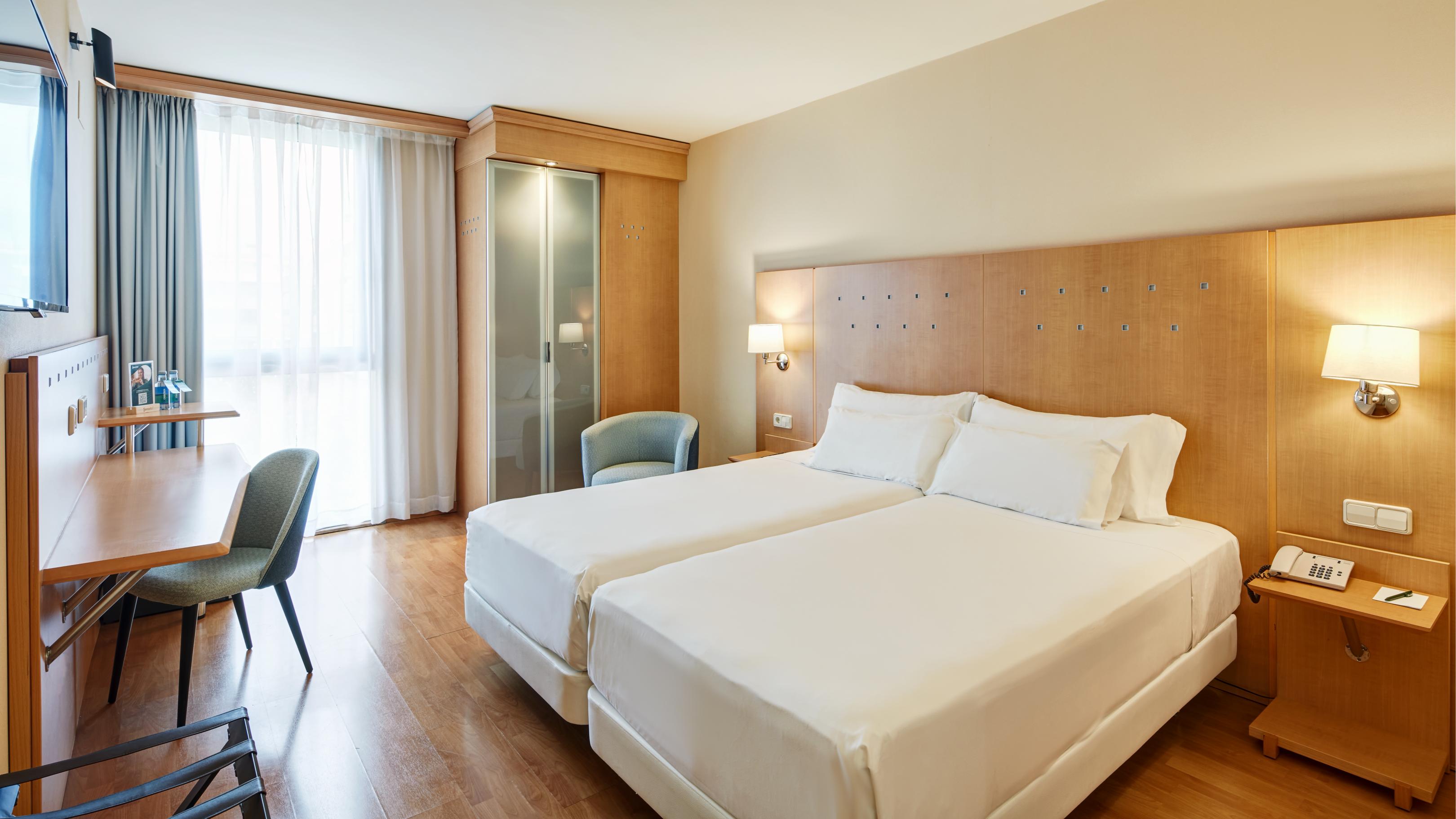 Classic twin room