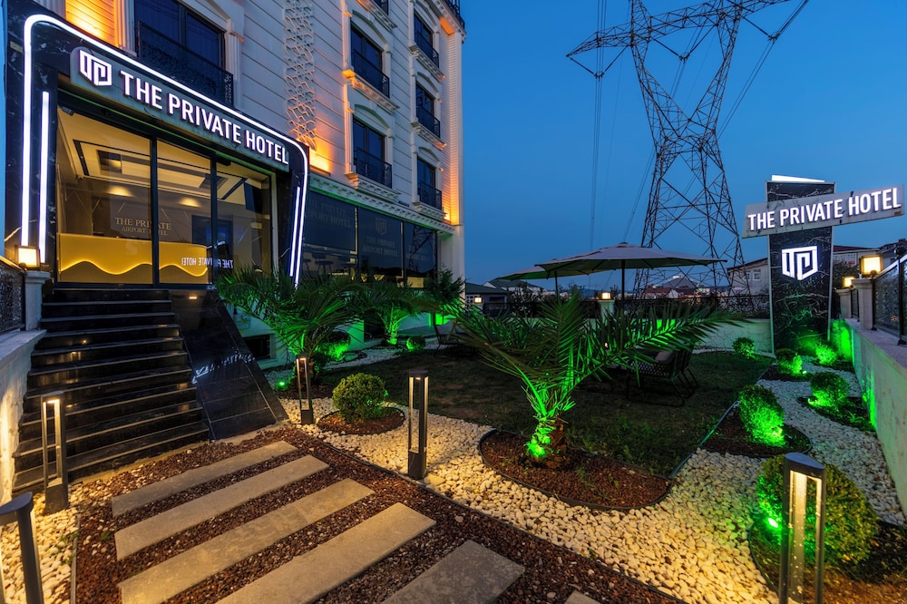 Catania - Istanbul - The Private Airport Hotel