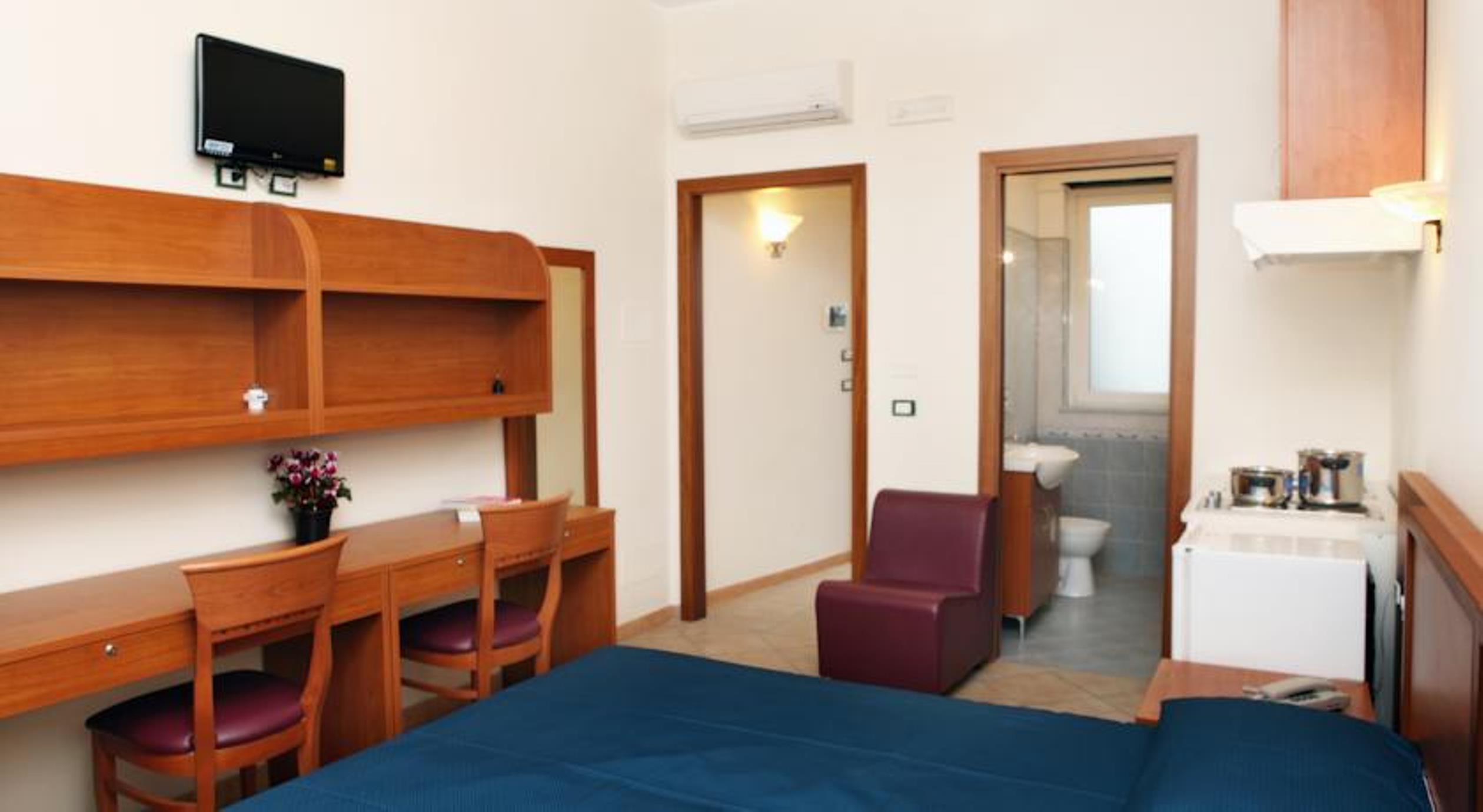 

Ancona - Palermo - Residence Hotel Gloria