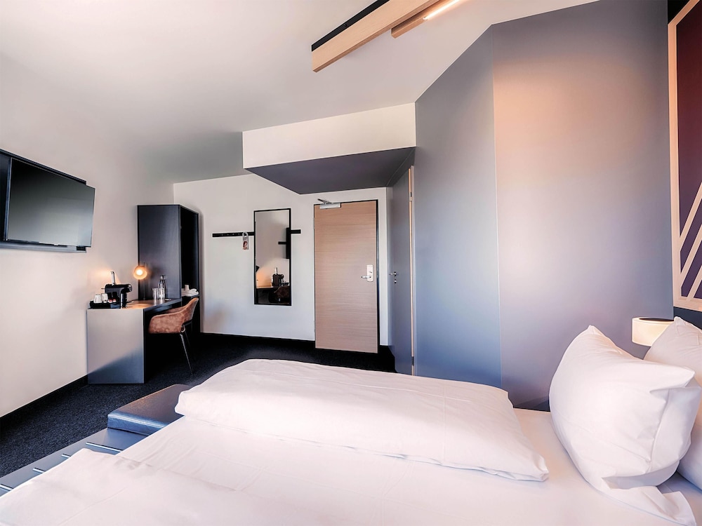 

Roma - Colonia - B&B HOTEL Köln-Frechen