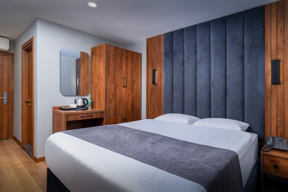 

Lamezia Terme - Istanbul - Elite Hotels Istanbul Airport