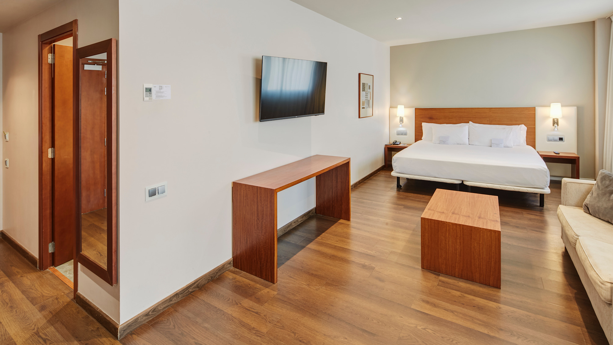 Superior triple double room 