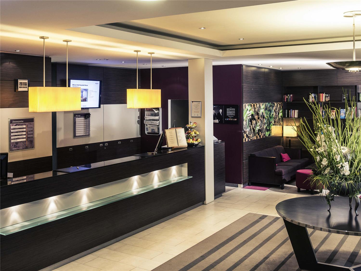 

Bari - Dusseldorf - Mercure Hotel Düsseldorf Neuss