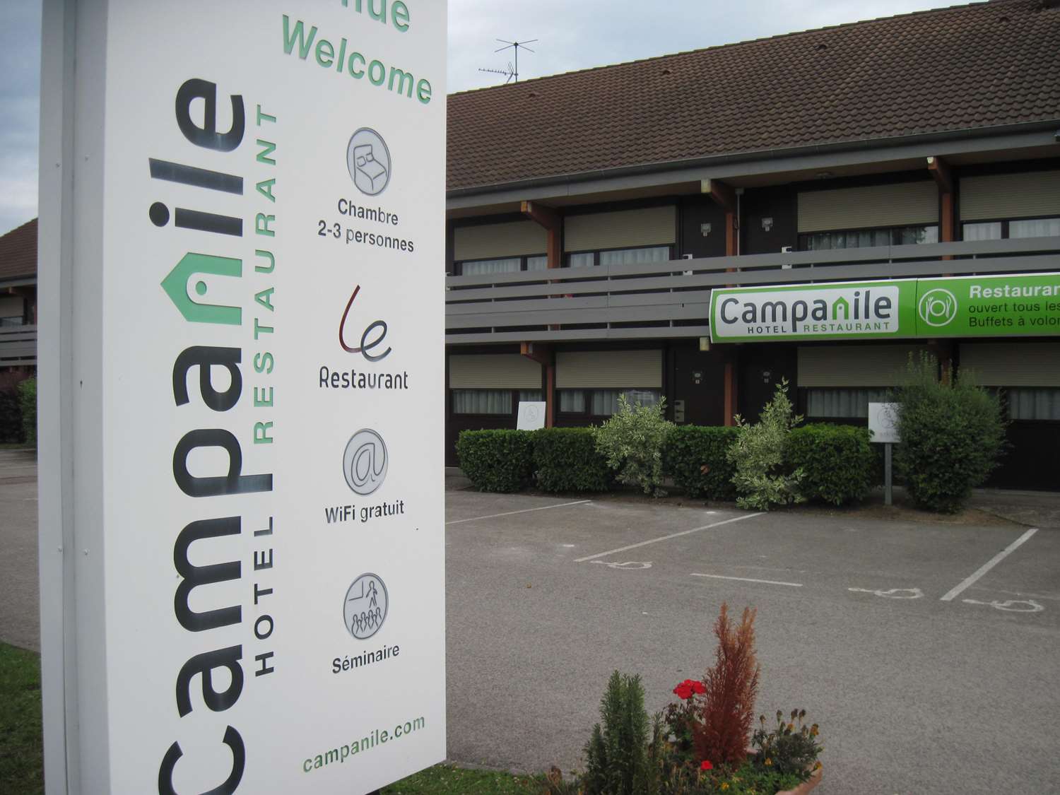 

Roma - Epernay - Campanile Epernay - Dizy 51530