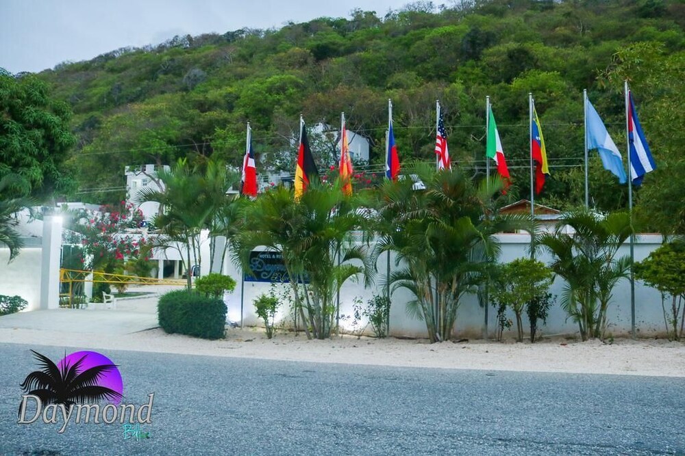 

Roma - Santa Cruz de Barahona - DAYMOND BLUE TROPICAL LODGE