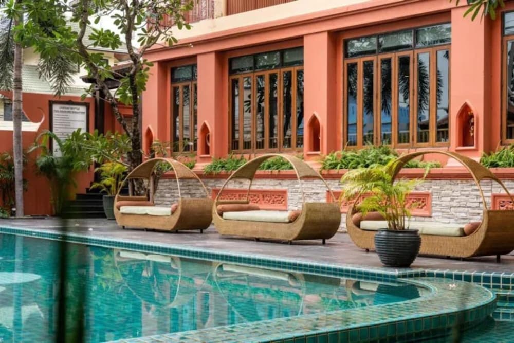 Sunday Chateau En Ville – Pattaya