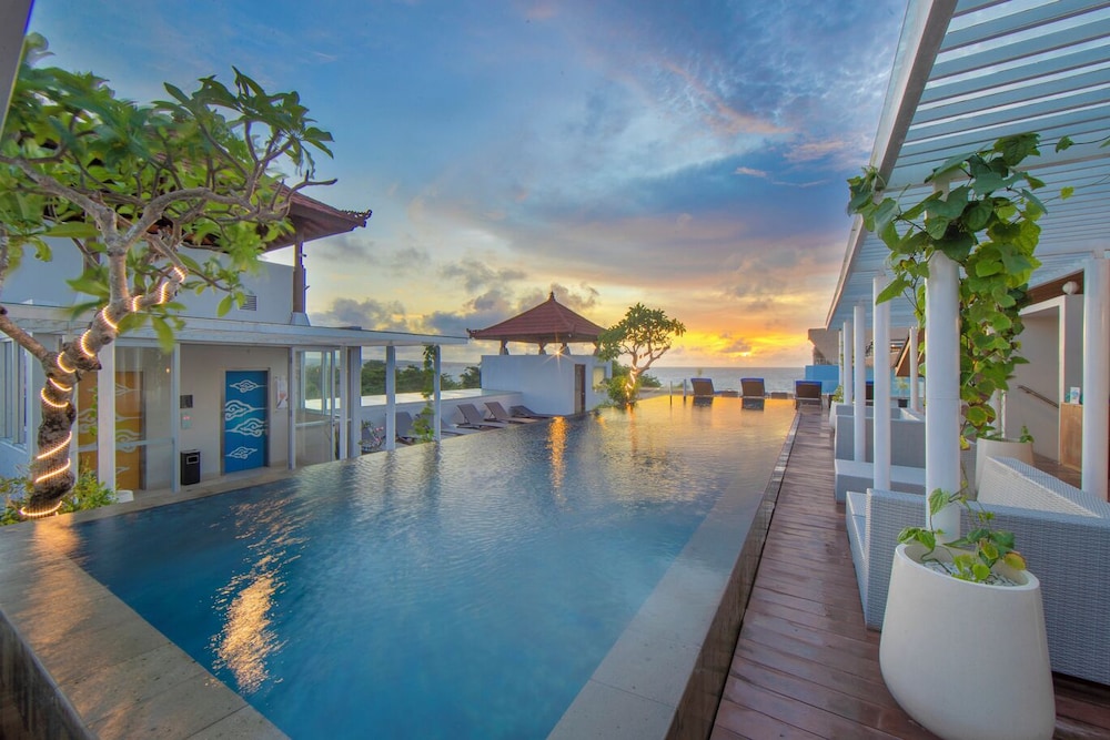 Milano - Bali, Indonesia - Kuta Beach Hotel