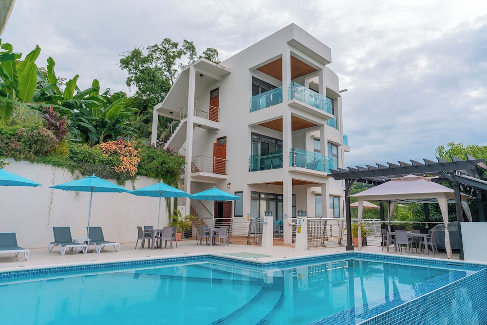 

Milano - Castries - Yellow Sands Luxury Villas