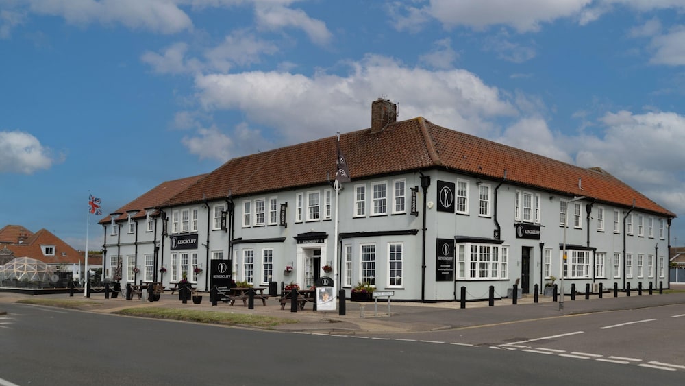 

Roma - Clacton-On-Sea - Kingscliff, BW Signature Collection