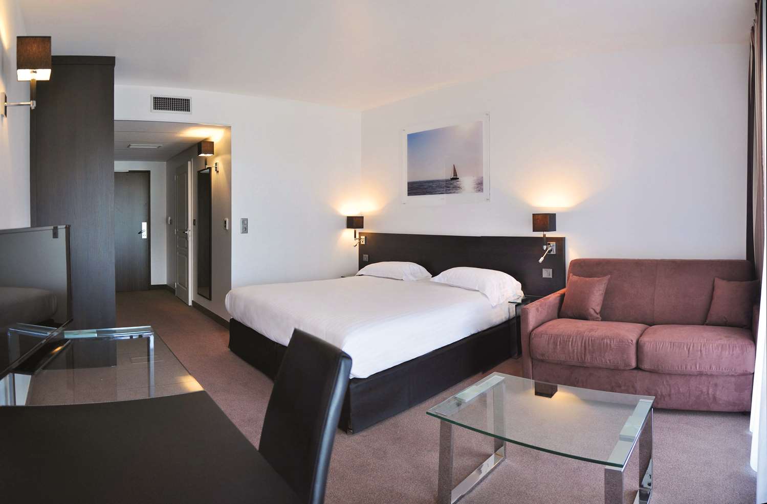 Golden Tulip Pornic Suites- Appart Hotel