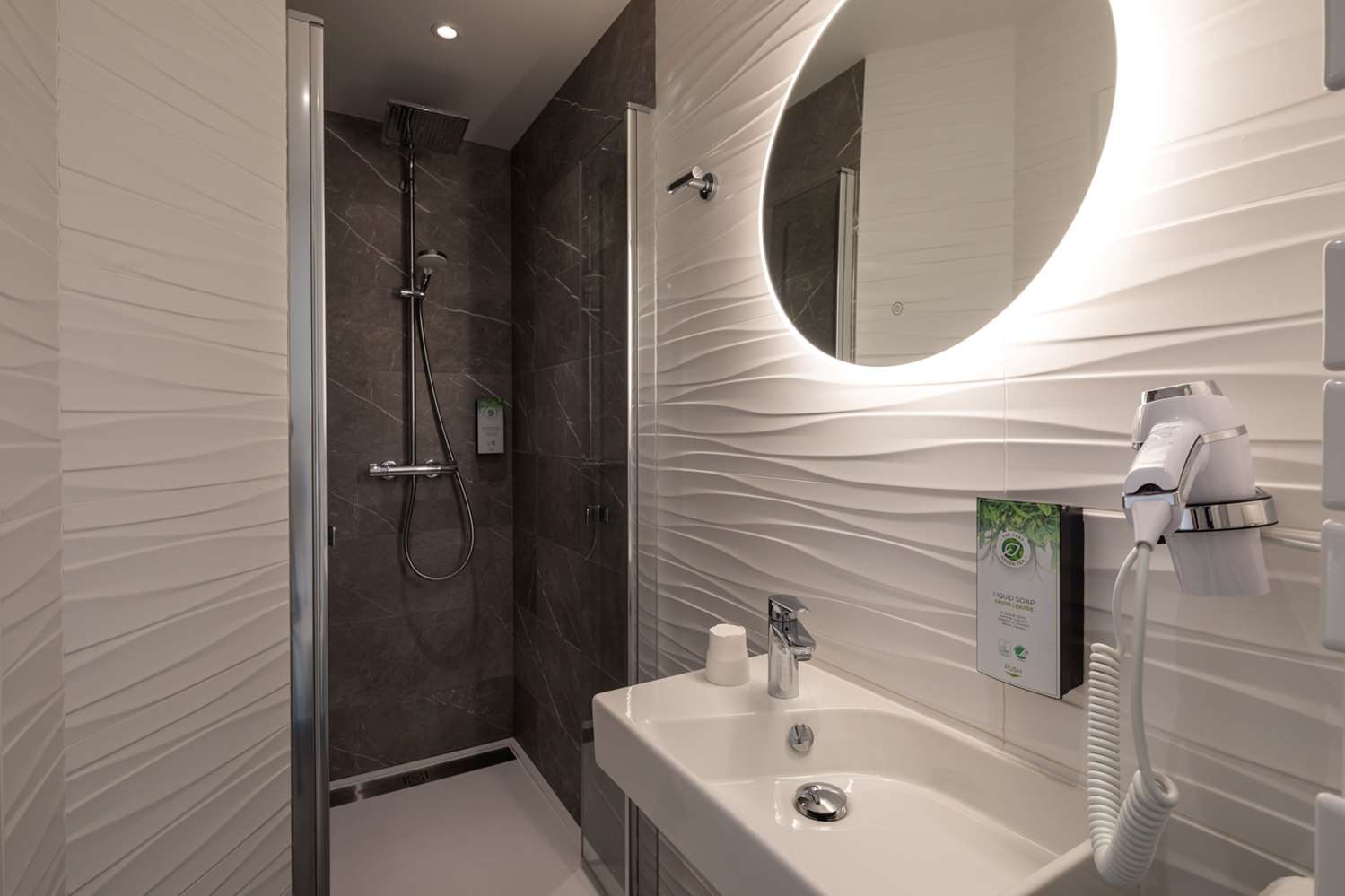 Supérieur(e) chambre